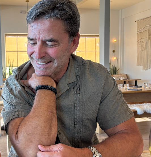 Dyed Agate Men's Bracelet With Wood Accent