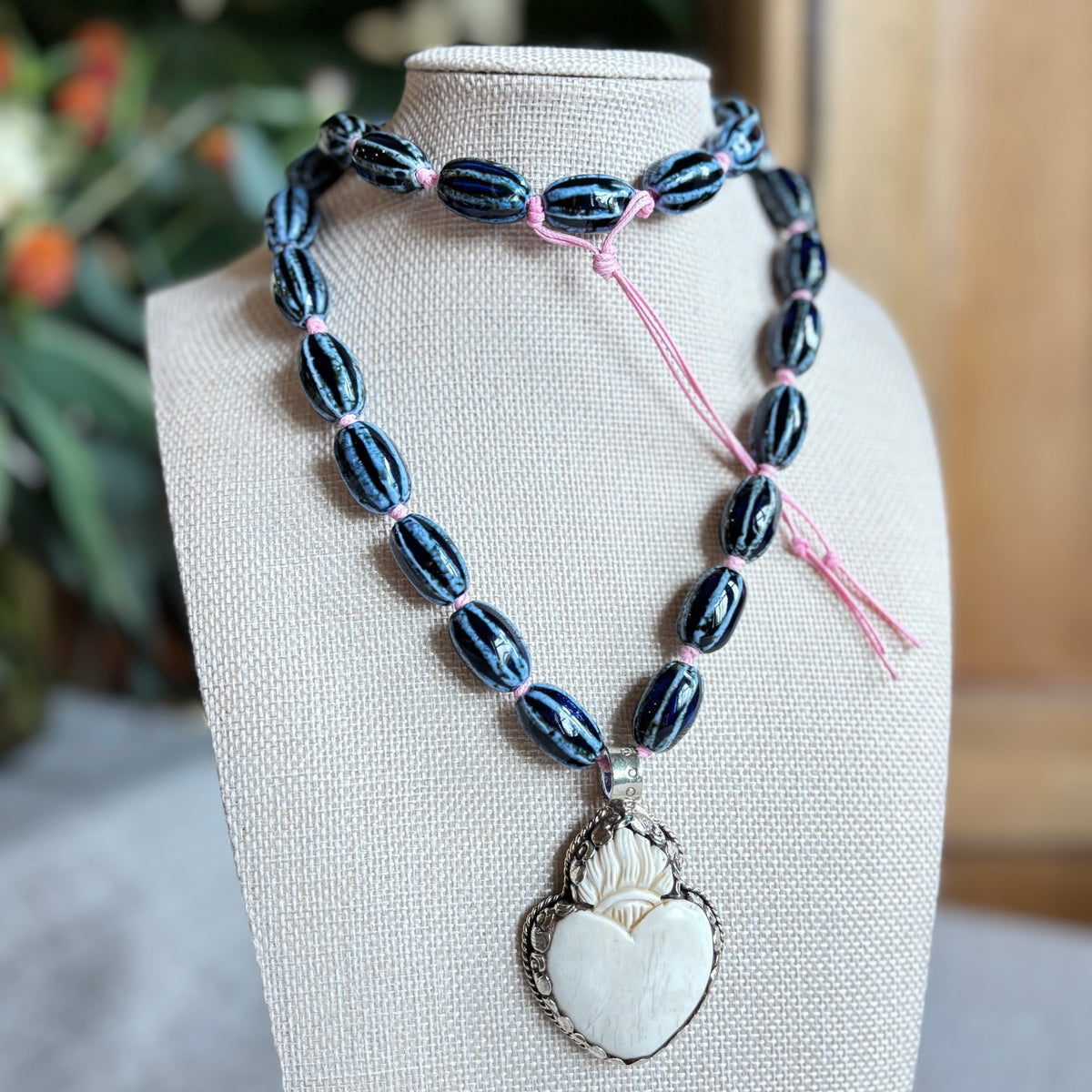 Talisman Necklace - Sacred Heart necklace product photo, high quality jewelry image